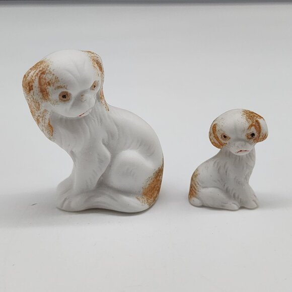 Vintage Ceramic King Charles Dog Figurines Set Of 2 White & Brown - Picture 1 of 8